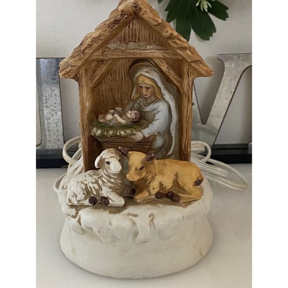 Lighted Porcelain Ceramic Nativity Scene Mary And Baby Jesus w Animals Vintage - Picture 3 of 16